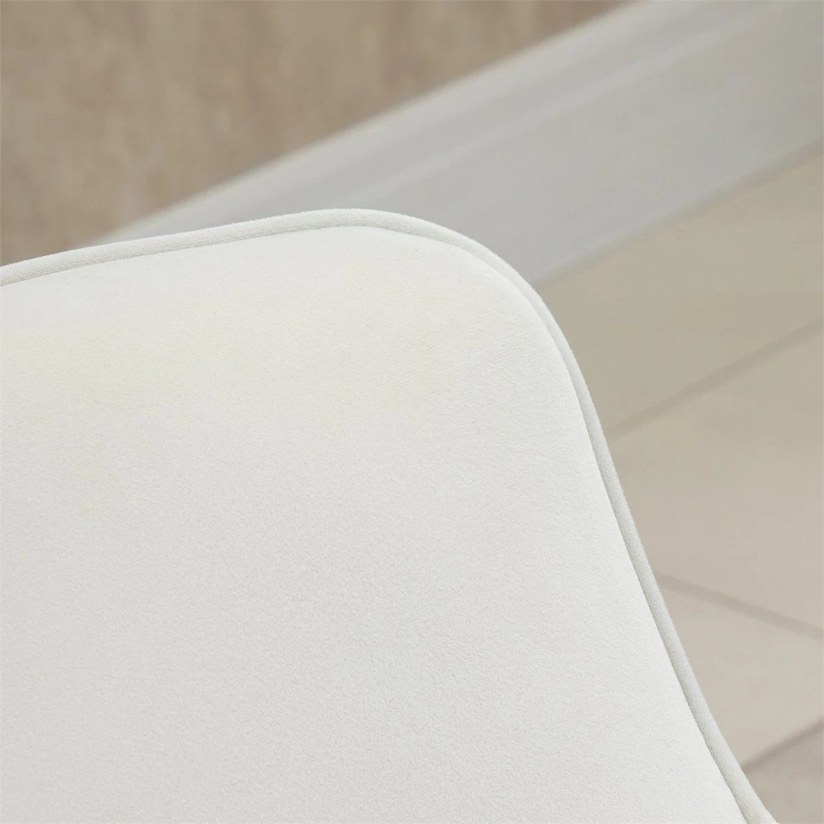 HOMCOM Butaca De Salón Tapizada En Terciopelo Sillón Relax Moderno Con Asiento Reposabrazos Acolchados Patas De Madera Y Base Cruzada Para Dormitorio 67x65x74 Cm Blanco 10 HOMCOM Butaca De Salón Tapizada En Terciopelo Sillón Relax Moderno Con Asiento Reposabrazos Acolchados Patas De Madera Y Base Cruzada Para Dormitorio 67x65x74 Cm Blanco - Imagen 8