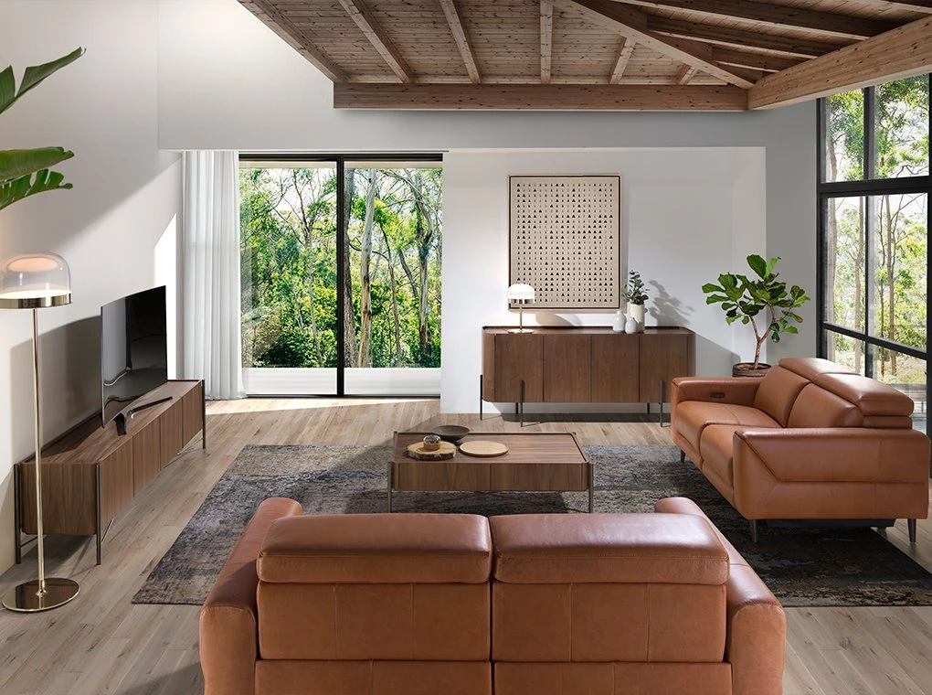 Sofá 3 Plazas Tapizado En Piel De Origen Vacuno.Asientos Con Mecanismos De Relax Eléctricos Y Reposacabezas Articulados Independientes. Estructura Interior De Madera De Pino Natural Y Patas En Madera Maciza Color Nogal. 8 Sofá 3 Plazas Tapizado En Piel De Origen Vacuno.Asientos Con Mecanismos De Relax Eléctricos Y Reposacabezas Articulados Independientes. Estructura Interior De Madera De Pino Natural Y Patas En Madera Maciza Color Nogal. - Imagen 6